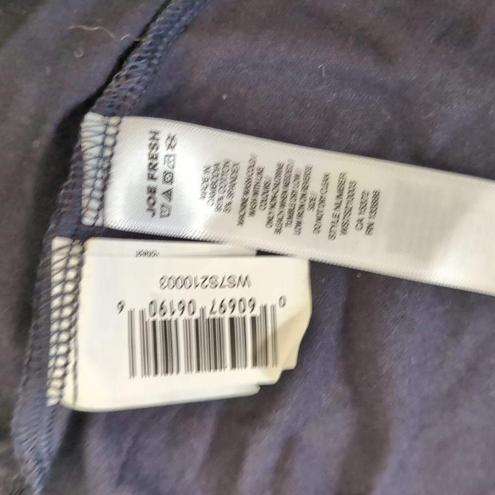 XS Joe Fresh Bath Robe - Picture 5 of 5